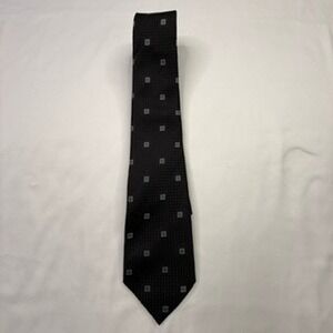 Donald J Trump Signature Collection Mens Black Silk Tie with Square Pattern